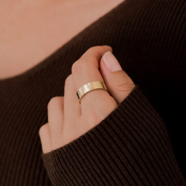 0014_M-L-GOLD-STATEMENT-STACKING-RING