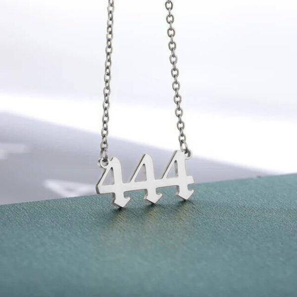 4-silver_1d3a6c15-ae96-4db8-885d-e520384e8b04