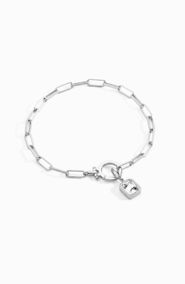 April_2d85234f-8c92-4e3c-bb01-ae732f0b6d8a.65padded