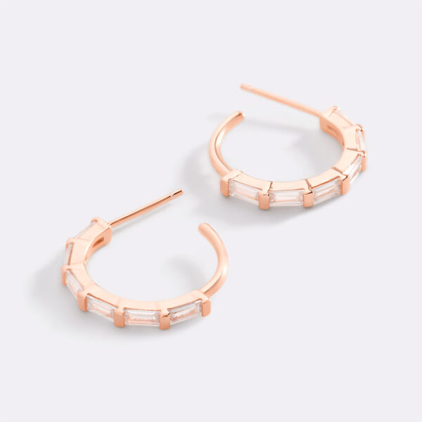 BaguetteDiamondHoopEarrings_RoseGold_flatlay_2