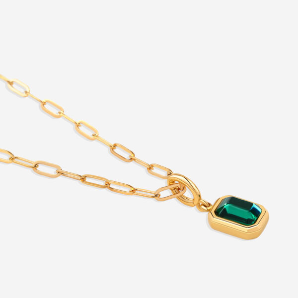 Baguette_Birthstone_Necklace_5_43d55fd4-5218-447c-ad8b-9f23b0a1c6e0