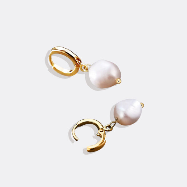 Freshwater_Pearl_Drop_Huggie_Earrings_pdp_gold3 Freshwater_Pearl_Drop_Huggie_Earrings_pdp_gold3