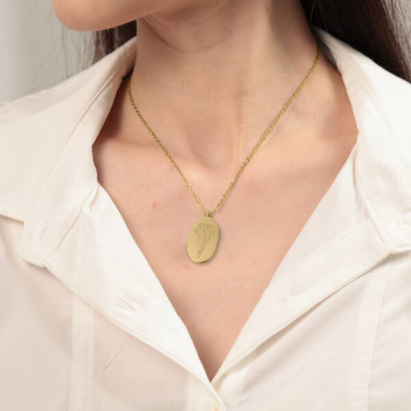 GoldBirthFlowerPendantNecklace_34d6551a-9cf7-4ba5-b49a-549a7cdbc5e6