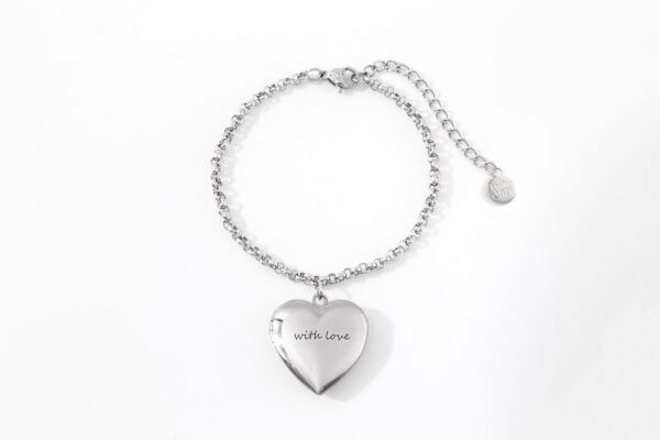 HeartPhotoLocketBracelet-main-silver