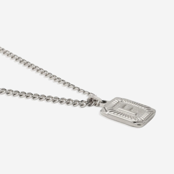 Initial_Card_Pendant_Necklace_F_silver_2957adaf-5920-4740-8421-0515cbb2cd1b