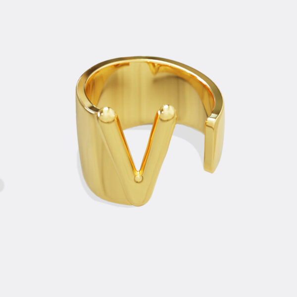 Initial_Monogram_Ring_gold_V_1