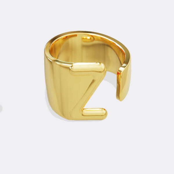 Initial_Monogram_Ring_gold_Z_1