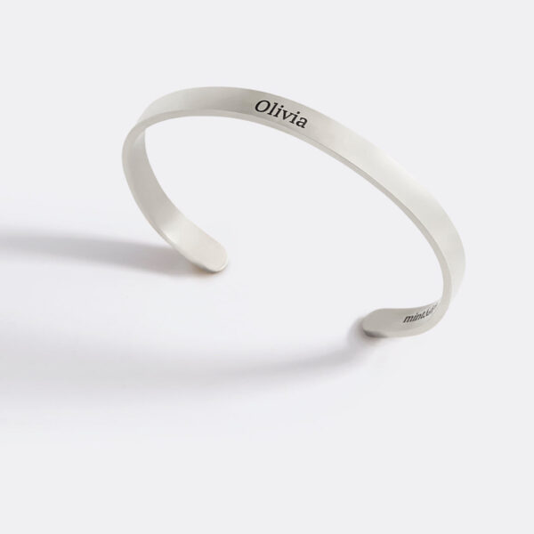 ML-JUNE2024-PreEdit_16-Cuff_Bracelet_silver2_c96c1197-8c65-4f05-b0a4-a39ce4a54c98