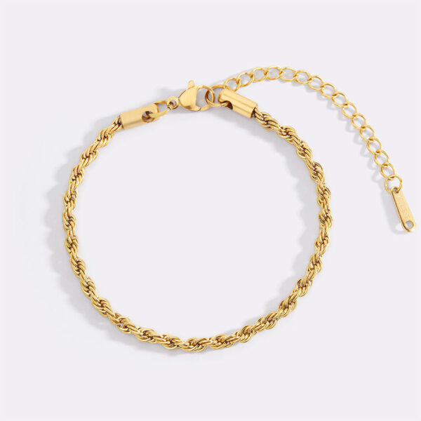 ML-Jan2025-EssentialRopeChainBracelet-02