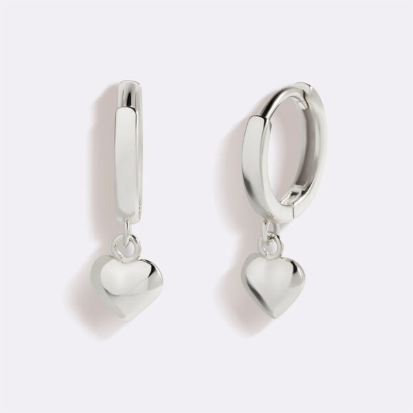 ML-May2025-DaintyHeartHoopEarrings-01_silver