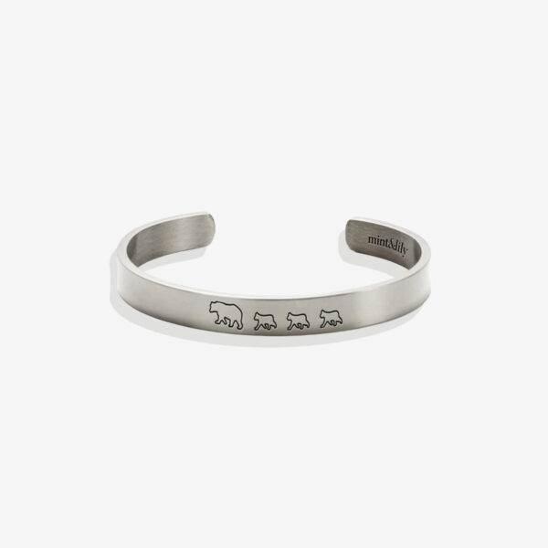 MamaBear_HerBabyBearsEngravedCuffBraceletMama_3Cubs_silver