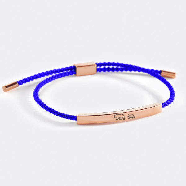 Mama_Bear_Her_Baby_Bears_Engraved_cub_1_blue_rgold