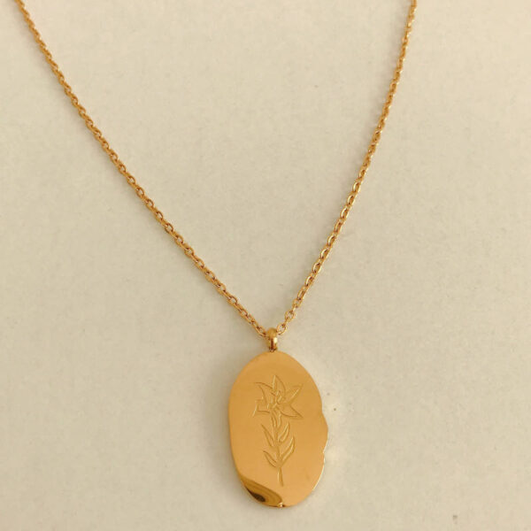Oval_Birth_Flower_Pendant_Necklace_December