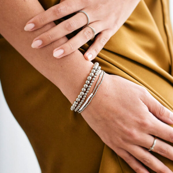 pearl_beaded_bracelets_silver
