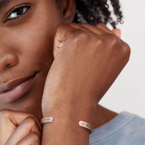 wrist_up-close_Rose_2_29585daf-89c0-43aa-8977-5ba55ecc374e