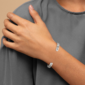 wrist_up-shoulder_Silver_3fe04be0-e10f-4b63-9832-f0ee6e57bba4